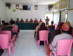 Jumat Curhat, Polsek Wera Polres Bima Kota Duduk Bareng Warga Desa Sangiang