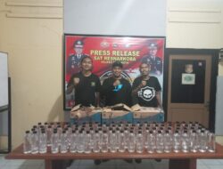 90 Botol Arak Bali,  Disita Tim Opsnal Sat Resnarkoba Saat Razia Jual Edar Miras