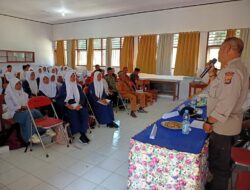 Rawat Masa Depan Generasi Muda, Polsek Sape Polres Bima Kota Sosialisasi Bahaya Narkoba di SMPN 4 Sangiang