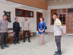 Polsek Rasbar Polres Bima Kota Patroli Sambang Minggu Kasih di Gereja Kemah Injili Ekklesia Bima