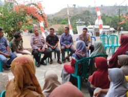 Kapolsek Wawo Gelar Kegiatan Jum’at Curhat Bersama Tokoh Masyarakat di Desa Pesa