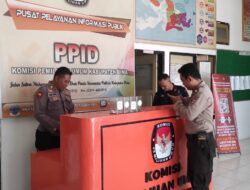 Kepala Analisa dan Evaluasi Polres Bima  datangi kantor KPU Cek Kesiapan Personel  Operasi Mantap Brata 2023-2024