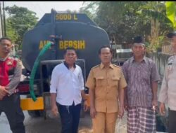 Bhabinkamtibmas Desa Roi Dampingi Sat Samapta Polres Bima Salurkan Air Bersih