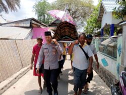 Wakili Kapolres Bima Kasubpenmas Humas Polres Bima Laksanakan Sambang Duka