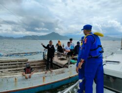 Hari Libur Akhir Pekan, Satpolairud Polres Bima Laksanakan Pengamanan Wisata Pantai