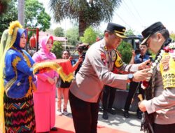 Kunker di Polres Bima Polda NTB Berikan Reward dan Tekankan  Personel Jaga Netralitas  Saat Pemilu