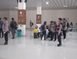 Jelang Pemilu 2024  Unit PAM Obvit Polres Bima Intensifkan Patroli Rutin di  Bandara SMS Bima