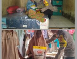 Ikhlas Sisihkan Sebagian Rezekinya  Bhabinkamtibmas Polsek Woha Salurkan Bantuan Bagi Lansia