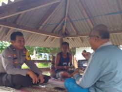 Jum,at Curhat, Bhabinkamtibmas Polsek Kore Duduk Bersila Bersama Serap Aspirasi Warga Binaanya