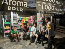 “Patroli Dialogis” Polsek Tambora Imbau Warga Jaga Kamtibmas dan Kerukunan Antar Sesama
