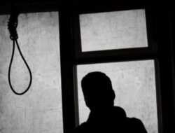 Personel Polsek Sanggar Bantu Evakuasi Korban Gantung Diri di Desa Kore
