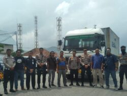 Satgas Preventif OMB Polres Bima Kawal Surat Suara Pemilu Dari Pelabuhan Peti Kemas Bima Hingga Gudang Logistik KPUD