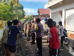 Pupuk Sinegritas TNI-POLRI, Polsek Bolo Gotong Royong Bersihkan Saluran Air