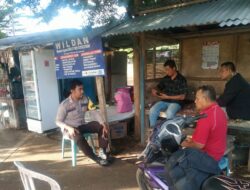 Temui Warga Binaan Bhabinkamtibmas Polsek Belo Bawa Pesan Kamtibmas  Jelang Pemilu  2024, Dalam Jum,at Curhat