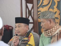 Kapolres Bima Kota Melaksnakan Ibadah Sholat Jum’at dan Silaturahmi di Kelurahan Melayu
