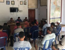 Edukasi Masyarakat Jadi Pelopor Kamtibmas, Sat Binmas Polres Bima Sambangi Desa Penapali dan Kalampa