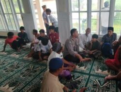 Laksanakan Jum,at Curhat, Polsek Madapangga Imbau Masyarakat Waspadai Ilegal Logging