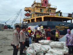 Polsek Kawasan Pelabuhan Laut Bima PolresB Bima Kota Lakukan Patroli Rutin di Area Dermaga