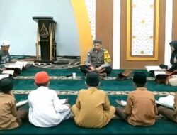 Hikmah Bulan Ramadhan Pengabdian Tulus, Aipda Sarjan Jadi Guru Ngaji dan Pengurus Masjid