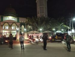 Polsek Sape Polres Bima Kota Berikan Pengamanan Sholat Tarawih