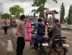 Bersama Bhayangkari, Polsek KP3 Bandara SMS Bima Bagikan Takjil Menjelang Berbuka Puasa