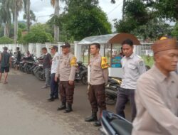 Personel Polsek Rasanae Barat Polres Bima Kota Patroli Pasar Ramadhan untuk Memberikan Rasa Aman