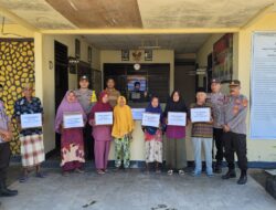 Momentum Bulan Suci Ramadhan, Polsek Sanggar Salurkan Sembako Bagi Warga Kurang Mampu