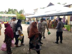 Polsek Bolo, Gelar Apel Siaga Pengamanan Pasar Murah di Kantor Camat Bolo