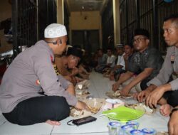 Berkah Ramadhan, Kapolres Bima AKBP Eko Sutomo, SIK., MIK., Gelar Buka Puasa dan Sholat Magrib Bersama Tahanan