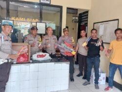 Wujudkan Kenyamanan Bagi Warga Jelang Idul Fitri, Kapolsek Bolo Pimpin Operasi Petasan