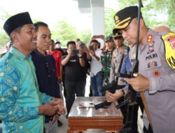 Hadiri Kesepakatan Perdamaian Desa Penapali dan Dadibou Kapolres Bima Ajak Masyarakat Perangi Narkoba
