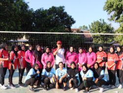 Volleyball HUT Bhayangkara Ke-78, Bhayangkari Ranting Woha Tekuk Bhayangkari Gabungan Monta dan Parado Dengan Scor 3-2