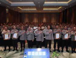 Kapolres Bima, Terima Piagam Penghargaan Terbaik Ke-3 Pengiriman Perwabkeu Kontraktual pada Aplikasi Puskeu Presisi.