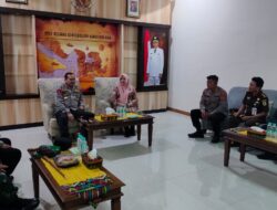 Kapolres Bima Sambut Kedatangan Kapolda NTB Irjen Pol Drs. Raden Umar Faroq SH., M.HUM., di Bandara Sultan Muhammad Salahuddin Bima