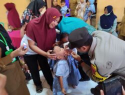 Berperan Aktif Bhabinkamtibmas Polsek Sanggar, Melaksanakan Pendampingan Pekan Imunisasi Nasional PIN