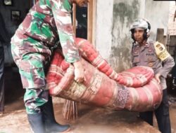 Cepat Tanggap Sinegritas TNI-POLRI, Bhabinkamtibmas Polsek Bolo dan Babinsa  Bantu Warga Binaan Yang Terdampak Luapan Air