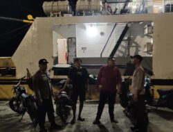 Antisipasi Barang Selundupan, Personel Pospam dan Polsek Kawasan Periksa Kapal Sandar di Pelabuhan Bima