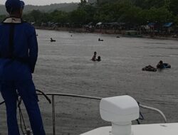 PAM Wisata Satpolairud Polres Bima Imbau Pengunjung  Tetap Jangkau Anak-anak dan Jaga Kebersihan