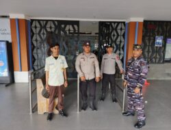 Polsek Kawasan Pelabuhan Laut Bima Amankan Embarkasi/Debarkasi KM. Lawit di Pelabuhan Bima