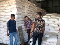 Pastikan Ketersediaan dan Penyaluran Pupuk Bersubsidi Aman Unit Tipidter Satreskrim Polres BIma Laksanakan Pengecekan