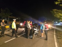 Patroli Gabungan Piket Fungsi Polres Bima Antisipasi Gangguan Kamtibmas di Malam Hari