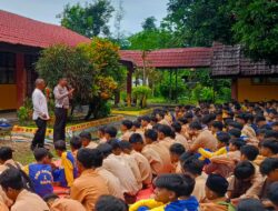 Polsek Sape Gelar Penyuluhan Hukum di SMP Negeri 1 Sape