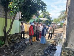 Bhabinkamtibmas Polsek Woha Bersinergi Bersama Warga Binaan, Gotong Royong Mencegah DBD