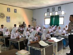 Edukasi Tertib Berlalulintas, Satlantas Polres Bima di SMN 1 ,Woha Dalam Operasi Keselamatan Rinjani 2025