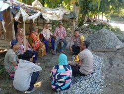 Bhabinkamtibmas Melalui Sambang Melaksanakan Giat “jumat Curhat”