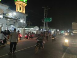 Hadir Mengayomi dan Memastikan Kekhusyukan Masyarakat Beribadah di Bulan Suci Ramadhan Polsek Bolo Laksanakan PAM Sholat Taraweh