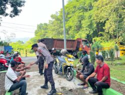 Sat Binmas Polres Bima Kota Laksanakan Giat Jumat Curhat di Kelurahan Monggonao