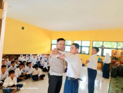 Polsek Sape Gelar Penyuluhan Hukum di SMP Negeri 2 Sape dengan Tema Pentingnya Keselamatan Berlalu Lintas