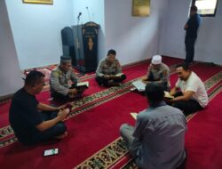 Bag SDM Polres Bima, Manfaatkan Waktu Dengan Tadarusan Al-Qur’an di Masjid At-taubah