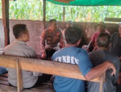 Kapolsek Asakota Laksanakan Jum’at Curhat di Lingkungan Lewi Jambu, Kelurahan Ule